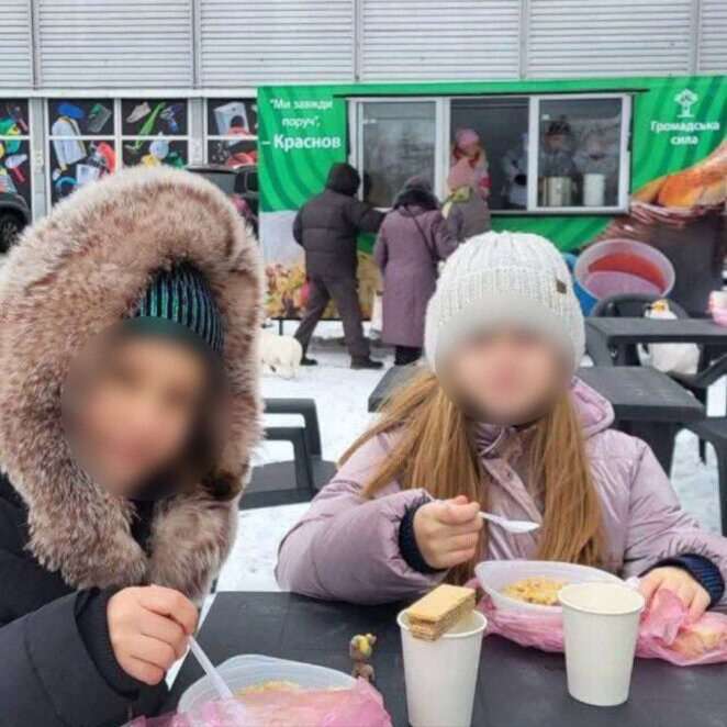 Раздача еды на морозе от Загида Краснова: врачи предупреждают о рисках