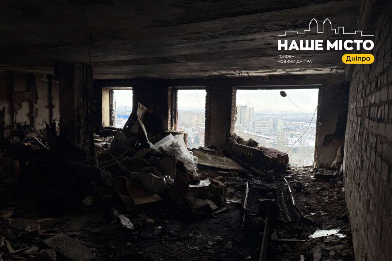 БпЛА влучив по багатоповерхівці в Дніпрі 22 січня: що відбувається на місці удару