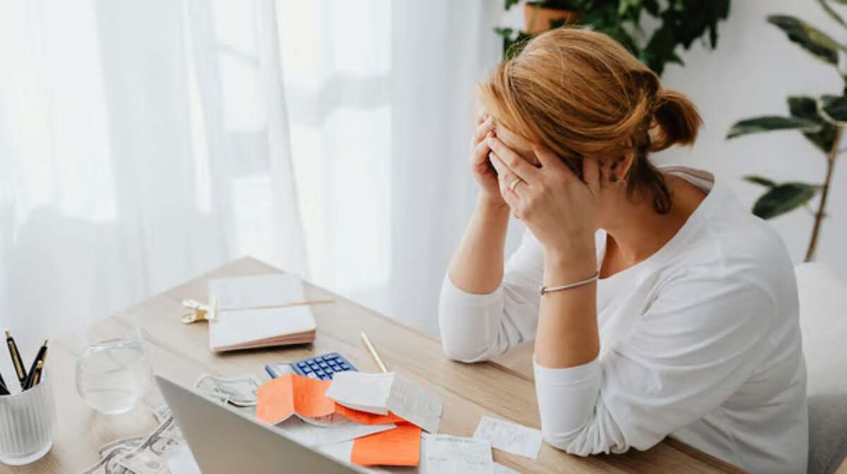 Податкова амністія 2026: чи потрібно декларувати доходи, отримані за кордоном під час війни
У 2026 році для багатьох українців залишається актуальним питання, чи необхідно декларувати фінансові надходження, отримані за кордоном під час війни,…