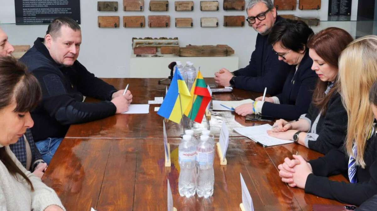 Мер Дніпра Філатов зустрівся з пані послом Литви та представниками Вільнюської ради
