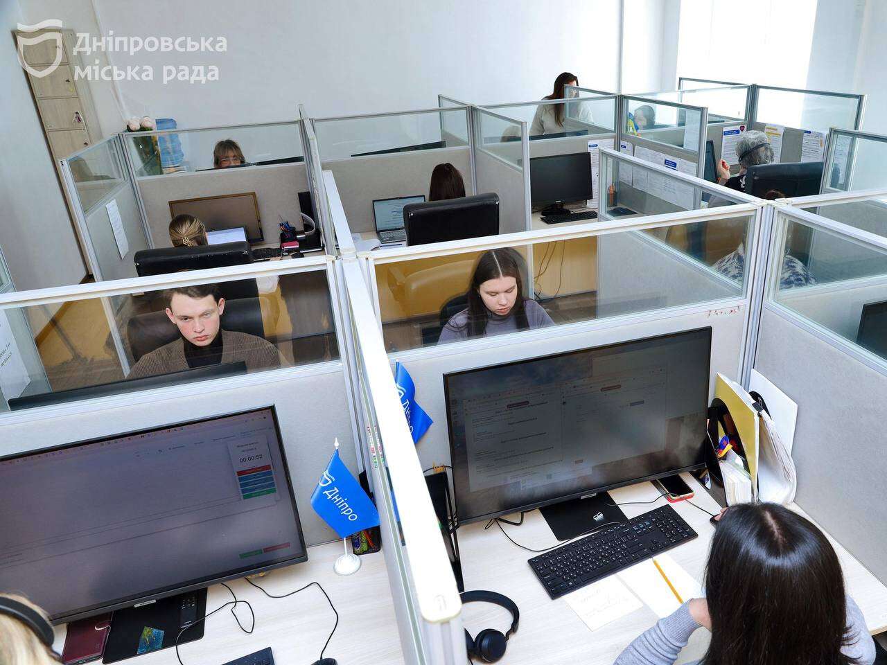 Единая горячая линия Днепровского горсовета перешла на новый номер