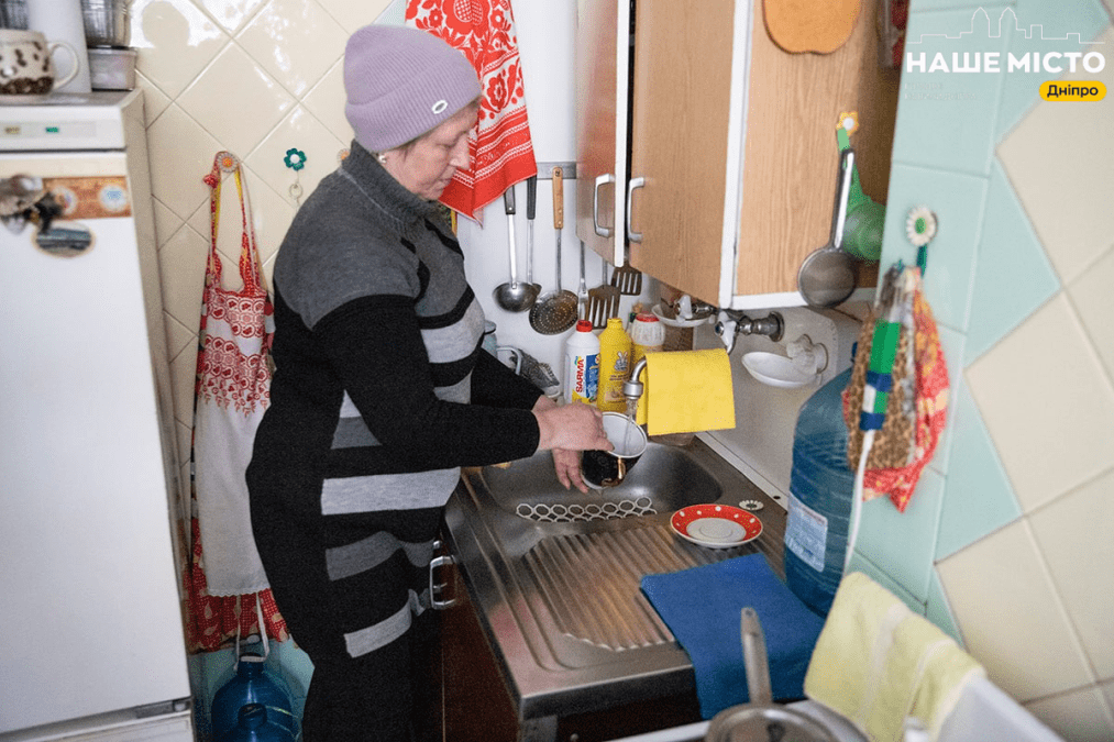 Помощь пожилым днепрянам