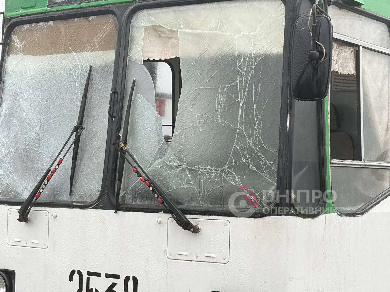 Дніпро атака БпЛА 7 лютого: як виглядає пошкоджене тролейбусне депо