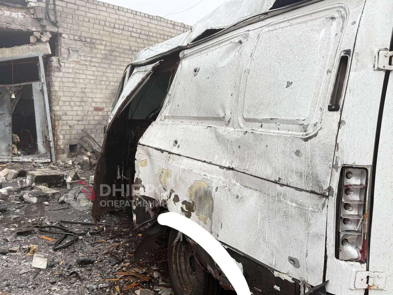 Дніпро атака БпЛА 7 лютого: як виглядає пошкоджене тролейбусне депо