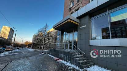 Выпала женщина на Поля