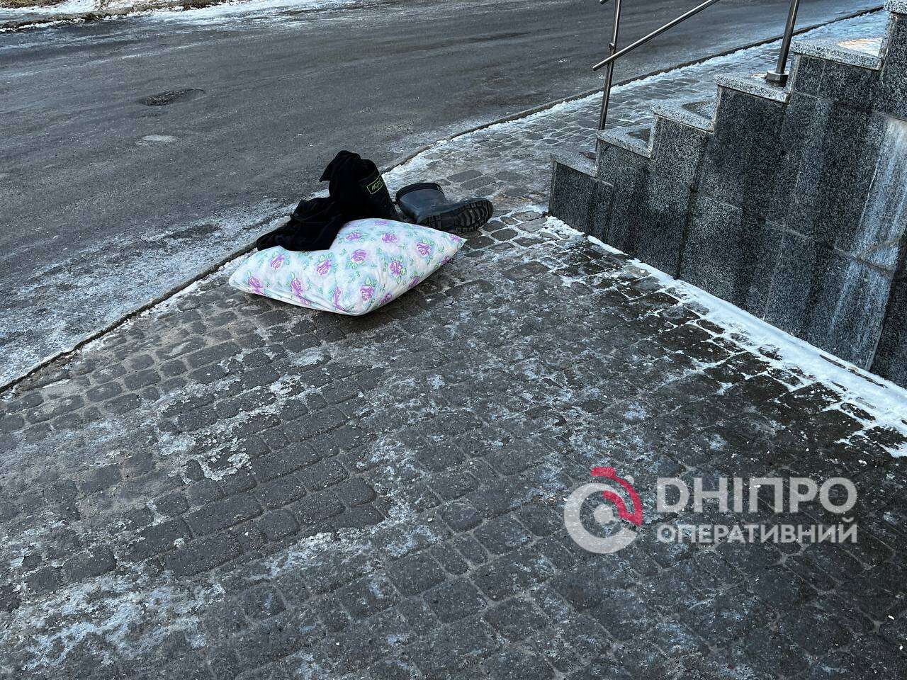 Випала жінка на Поля