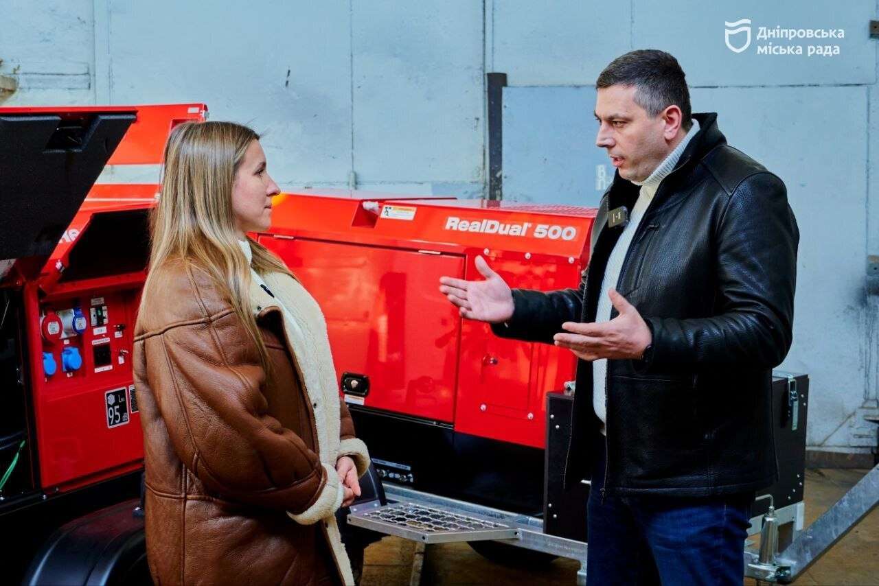Дніпро отримав від Гуманітарного фонду Сергія Притули мобільний зварювальний комплекс для відновлення водопровідних мереж після ворожих атак
