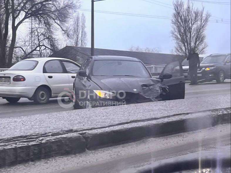 Пробки и ДТП в Днепре 12.02.2026: непогода значительно осложнила движение