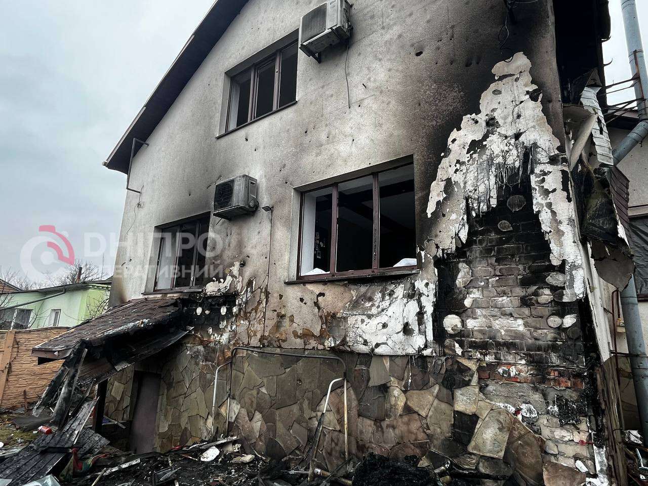 Последствия атаки рф на Днепр ночью 12.02.2026 &mdash; кадры и подробности