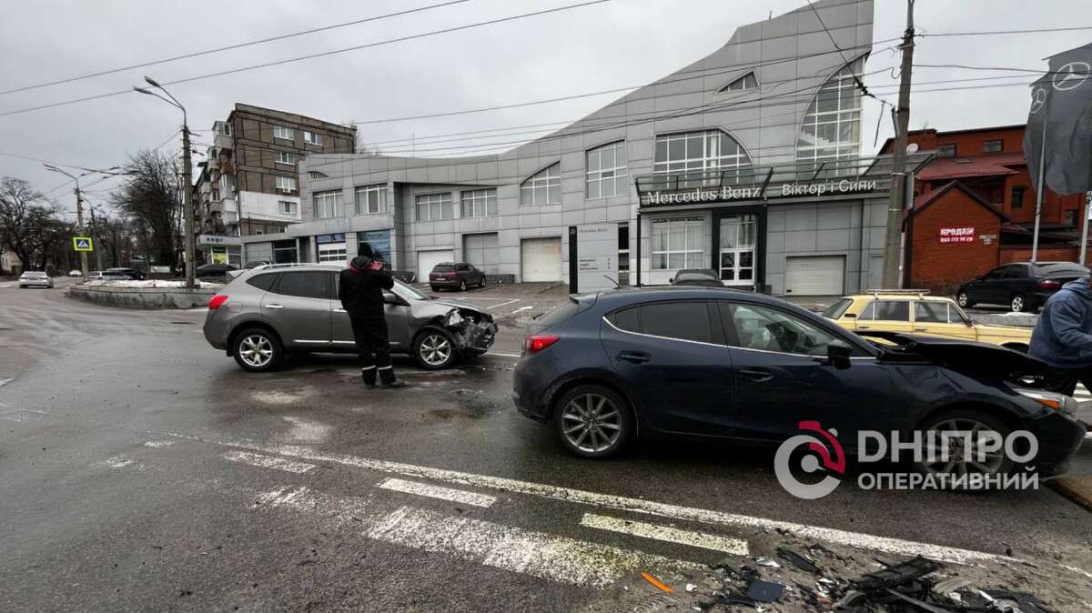 Серйозна ДТП на Степана Бандери 16.02.2026 - подробиці та кадри з місця події