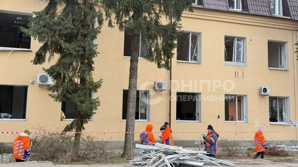 Атака на Дніпро 17 лютого 2026: кадри з місця ворожого влучання