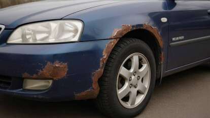 «Соляний коктейль» на дорогах: як відлига у Дніпрі нищить ваші автівки та як цього уникнути