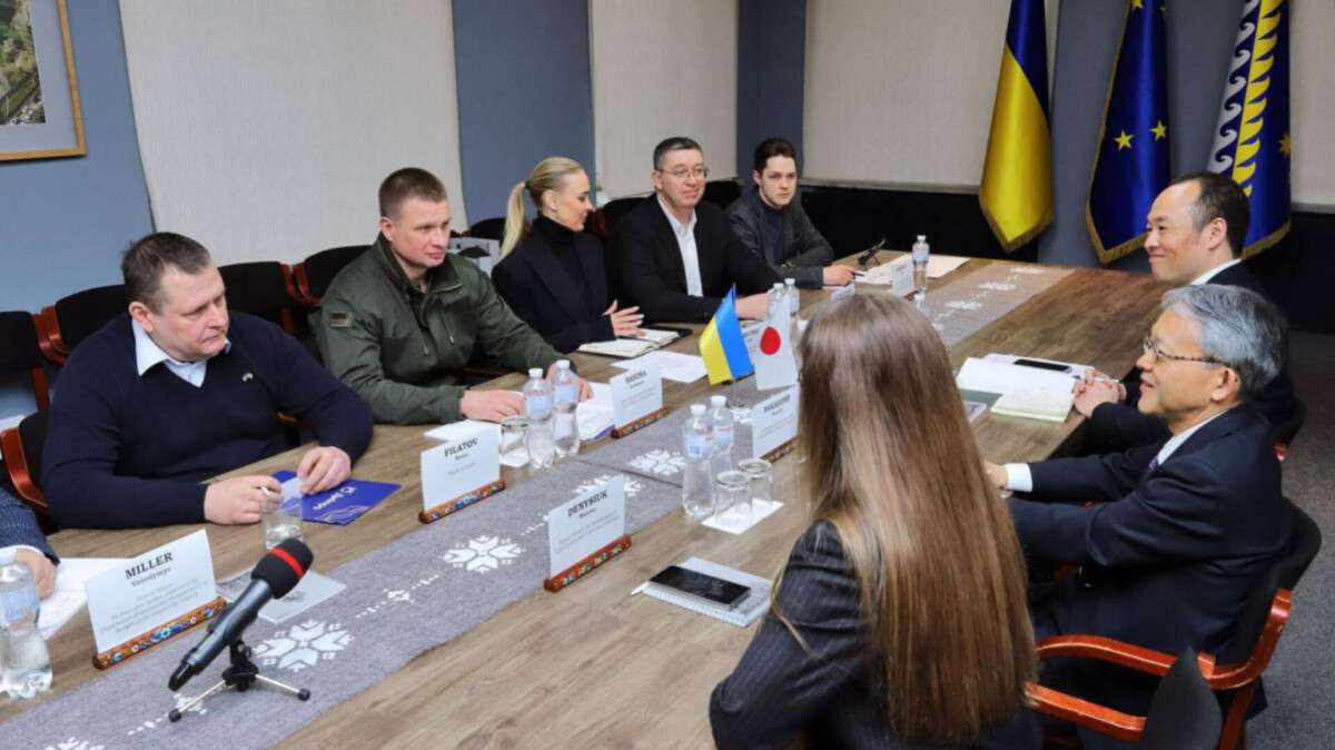 Дніпро отримало від Японії дві пересувні аварійно-ремонтні майстерні, - Філатов