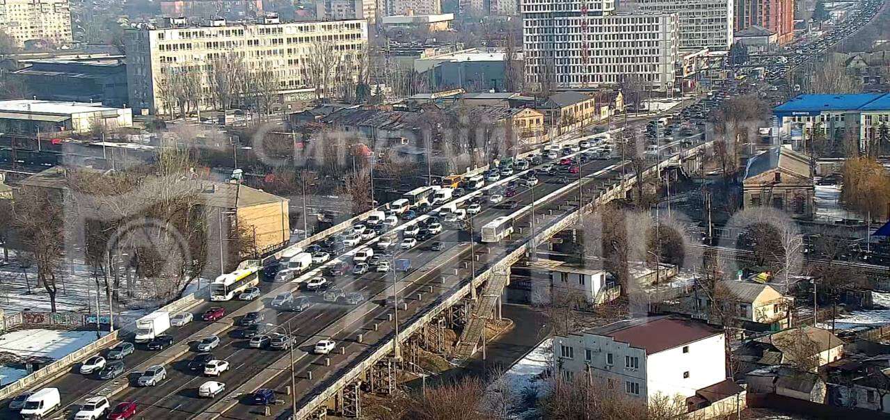 Затор на Слобожанському проспекті 23 лютого - що відомо