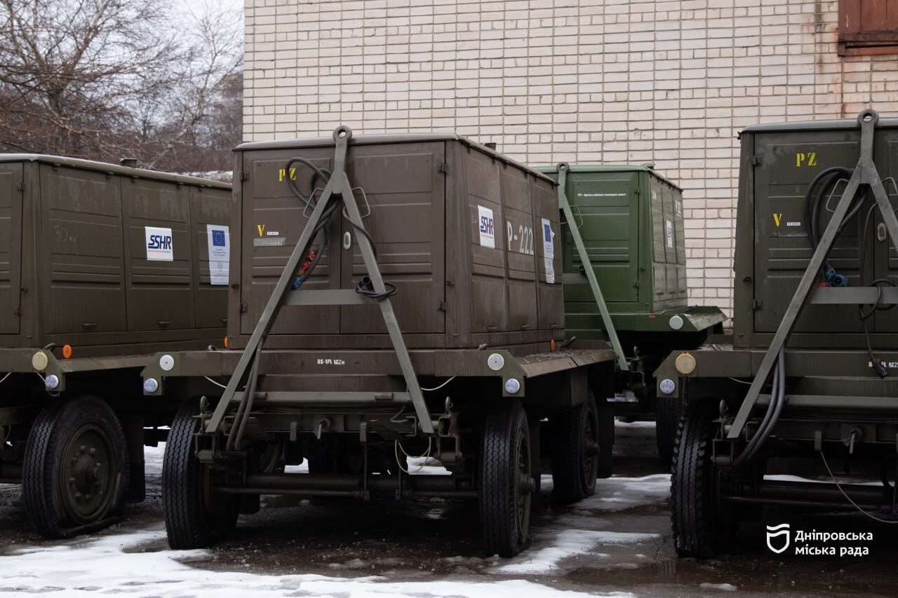 Дніпро отримав 55 генераторів від Чехії: місто посилює енергостійкість теплопостачання
Дніпро продовжує системно зміцнювати енергетичну стійкість об’єктів критичної інфраструктури у співпраці з міжнародними партнерами. Завдяки злагодженій взаємодії 