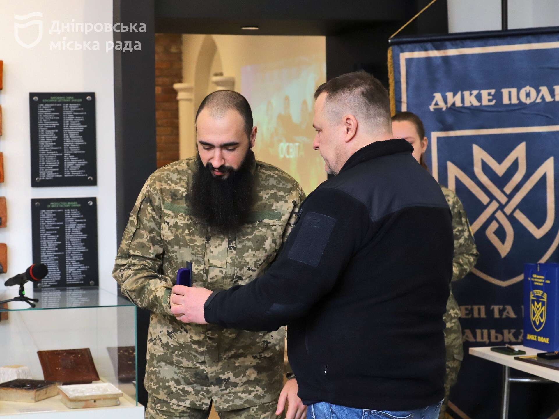 Борис Филатов поздравил 128-ю бригаду &laquo;Дикое поле&raquo; с четвертой годовщиной основания