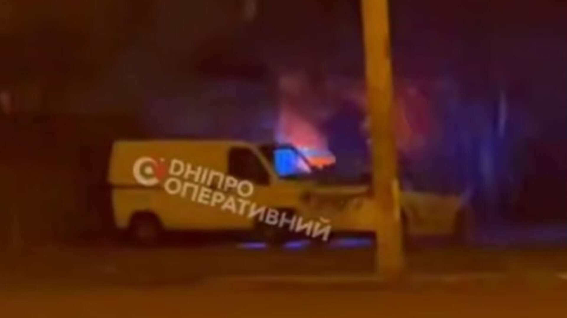 У Дніпрі неподалік ТЦ "Приозерний" сталася пожежа: є постраждалий, виявлено фрагменти тіла
Минулого вечора у Чечелівському районі Дніпра сталася серйозна пожежа, внаслідок якої постраждав чоловік. Як повідомили журналістам ІА "Дніпро Оперативний" у…