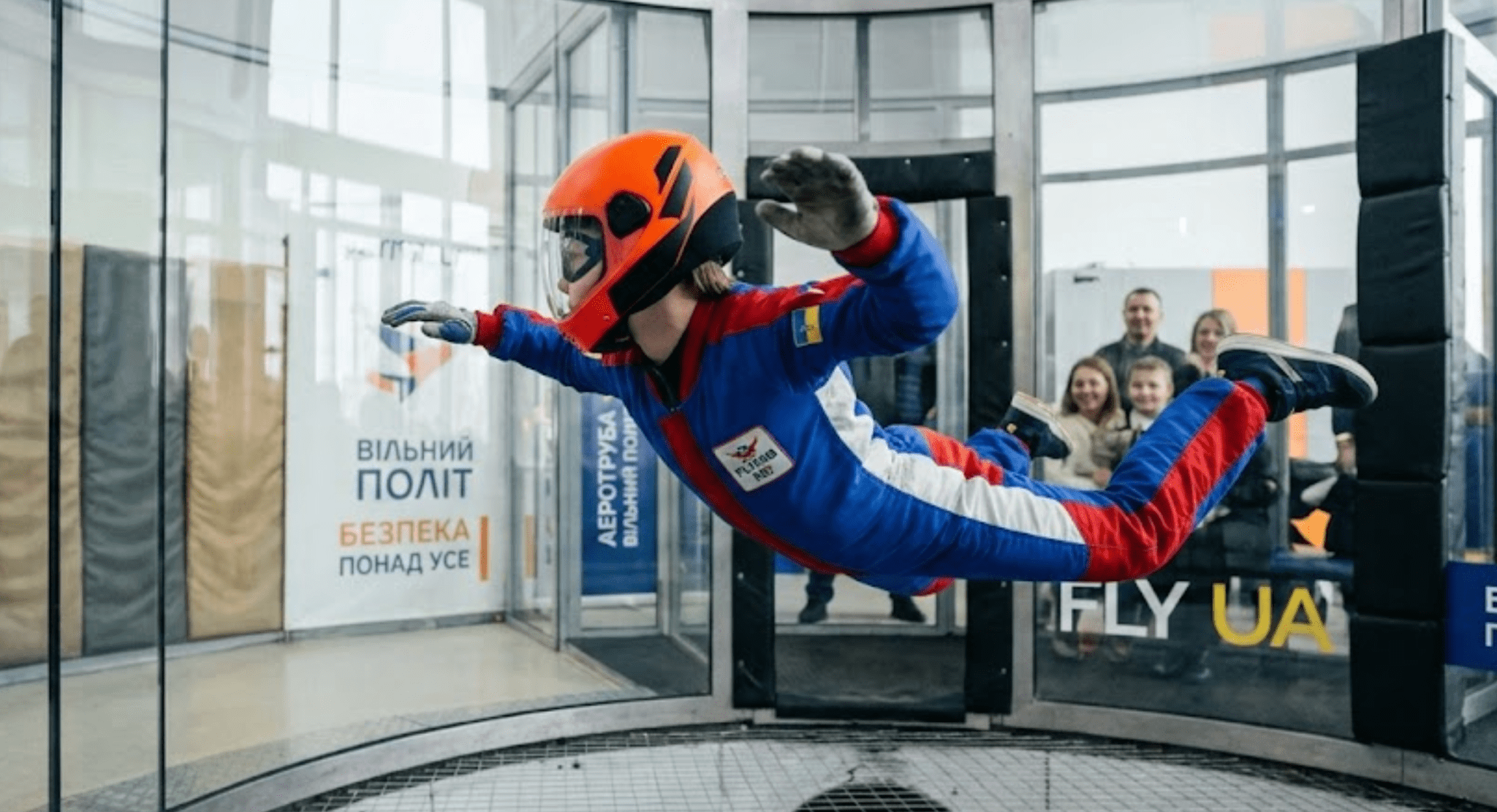 Скандал у ТЦ «Вавилон»: батьки звинувачують аеротрубу у травмуванні дитини, заклад заявляє про шантаж
У Дніпрі святкування дитячого дня народження завершилося гучним конфліктом та заявами до поліції. Інцидент стався 22 лютого в аеротрубі Fly…