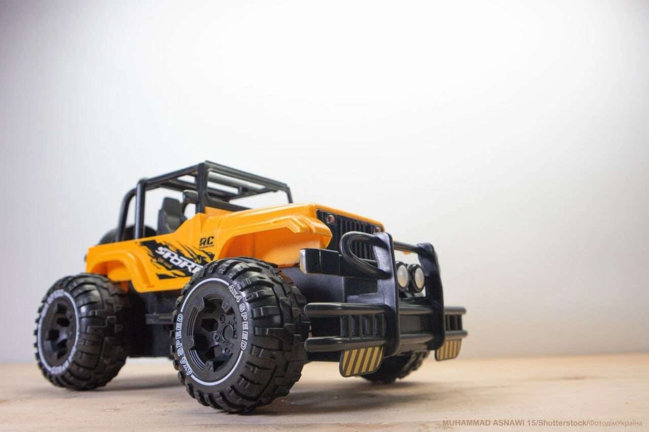 Радіокерований драйв: як обрати монстр-трак, що витримає випробування будь-якою калюжею