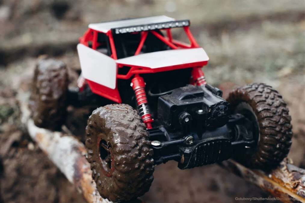 Радіокерований драйв: як обрати монстр-трак, що витримає випробування будь-якою калюжею