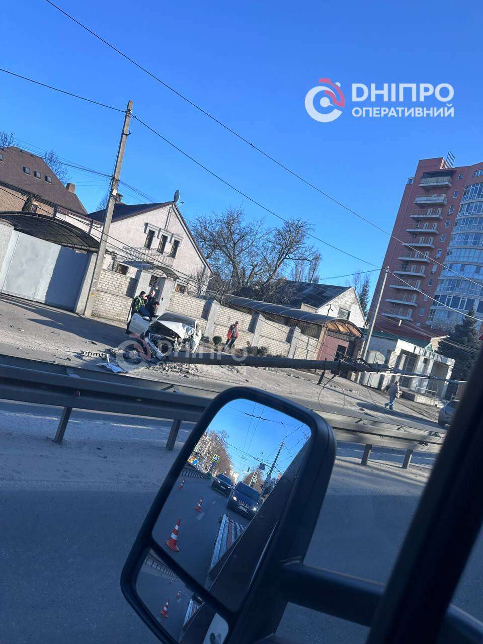 ДТП на просп. Науки 08.03.2026: авто знесло стовп - відео та подробиці