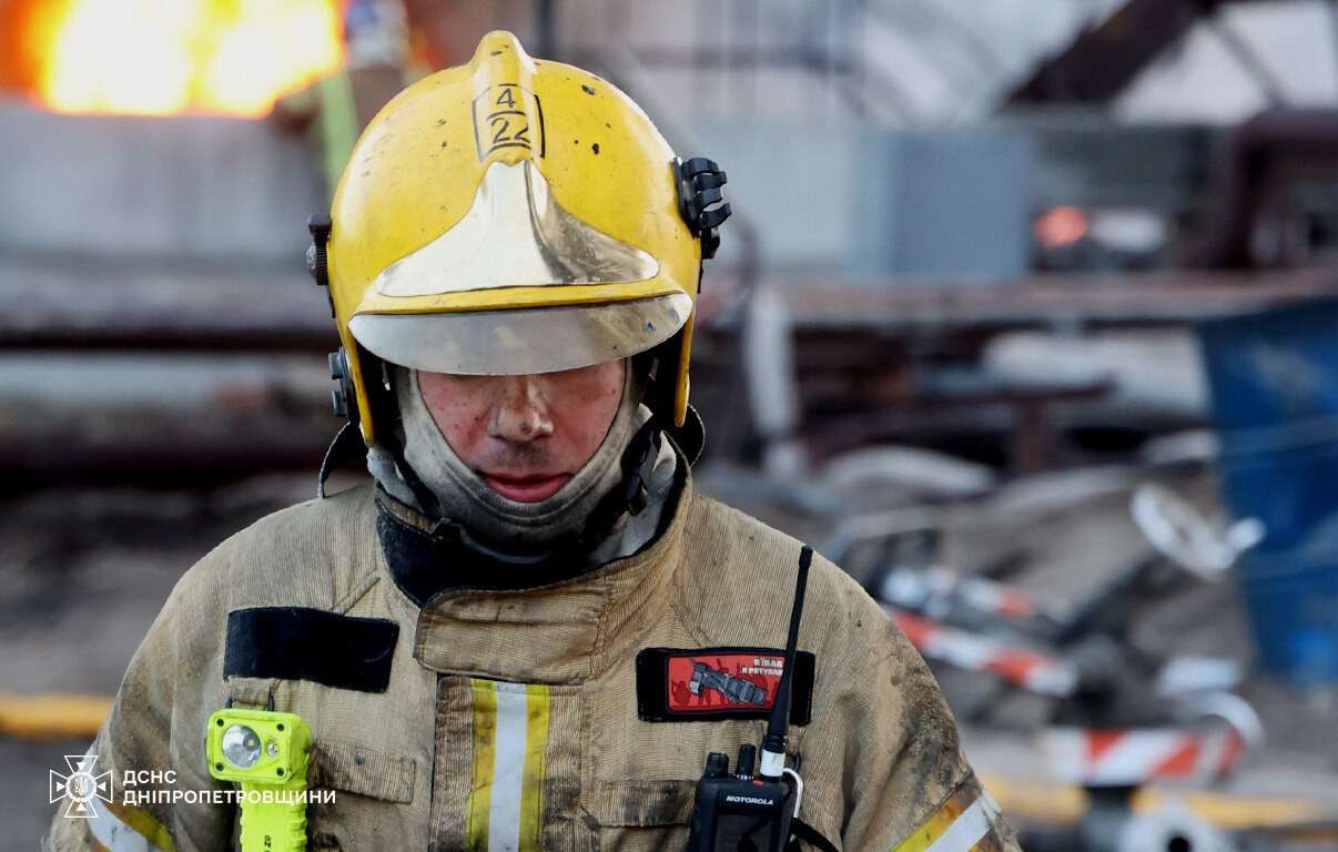 Масштабну пожежу в Самарівському районі після атаки рф гасили понад 4 доби