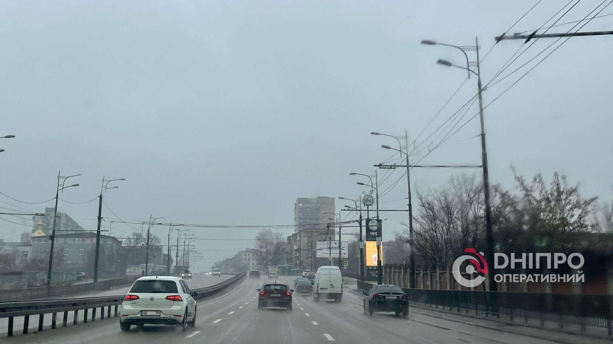 Прогноз погоди у Дніпрі на сьогодні, 17 березня 2026
У вівторок, 17 березня, у Дніпрі протягом усього дня буде похмурно. Вдень може розпочатися дрібний дощ, який закінчиться до вечора.…