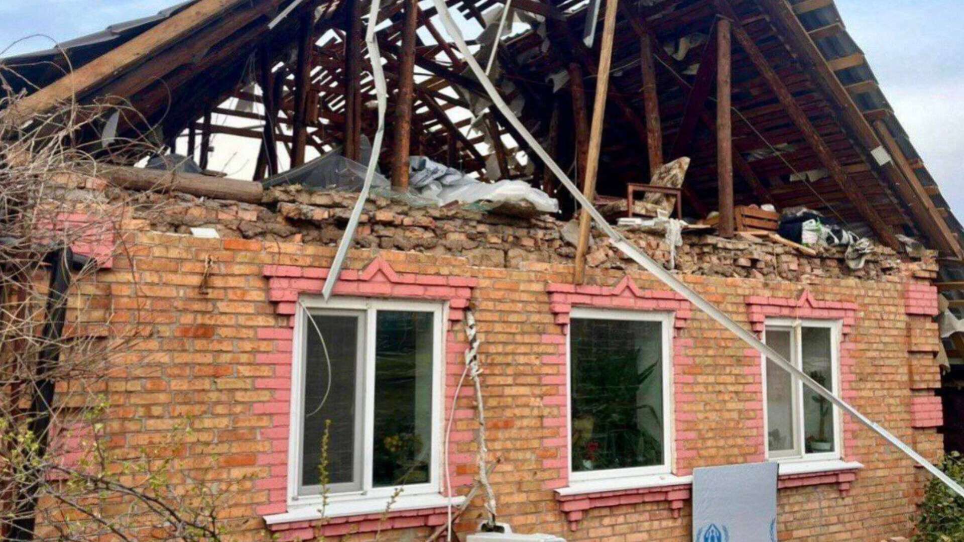 Вночі Дніпропетровщина опинилася під атакою безпілотників та артилерії: є поранена
У ніч проти вівторка, 24 березня, російська армія продовжувала здійснювати атаки на населені пункти Дніпропетровської області. Постраждала людина, передає "Дніпро…