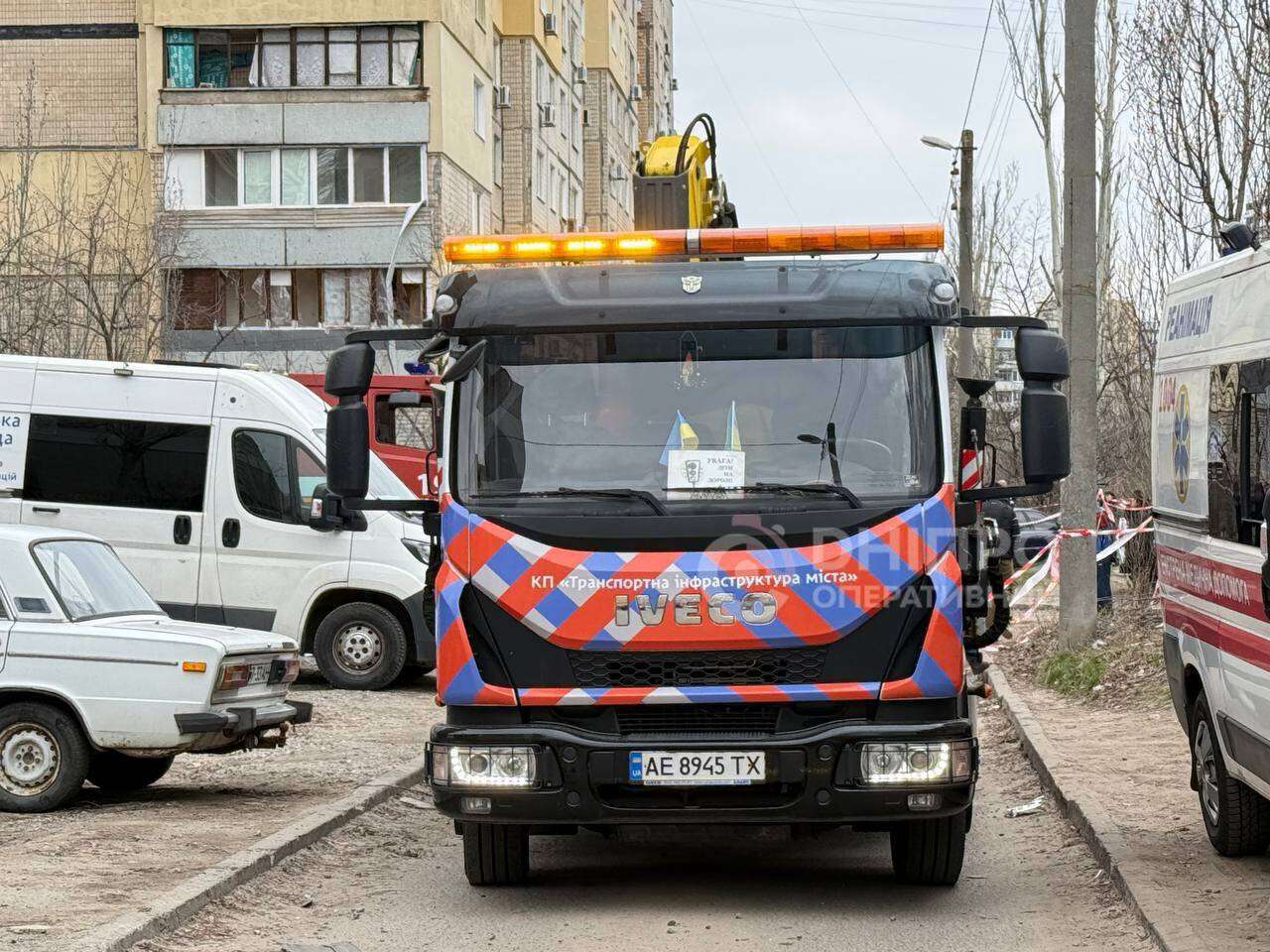 Атака на Днепр 24.03: что происходит на месте попадания &mdash; фото