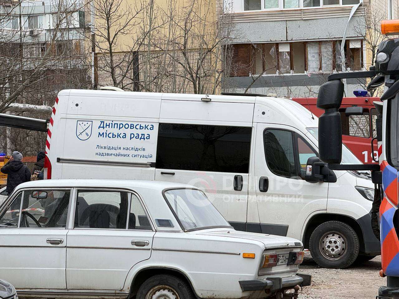 Атака на Днепр 24.03: что происходит на месте попадания &mdash; фото