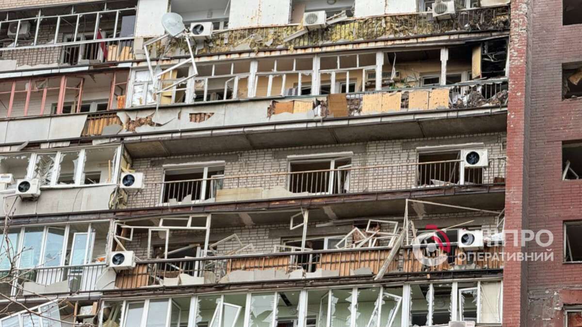 Атака на Днепр 24.03: что происходит на месте попадания — фото