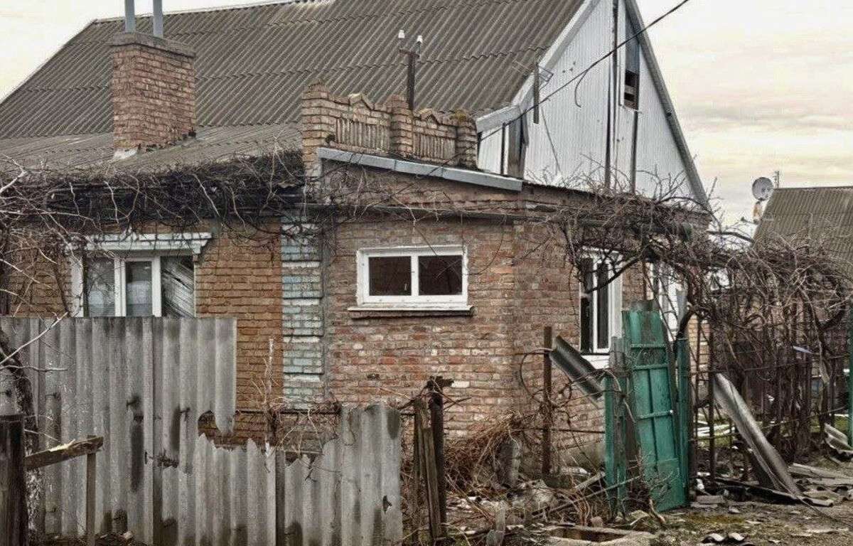 На Дніпропетровщині лунали вибухи: як минула ніч на 25 березня
Понад 10 разів ворог атакував Дніпропетровщину безпілотниками та артилерією у ніч на середу, 25 березня. Було гучно в трьох районах,…