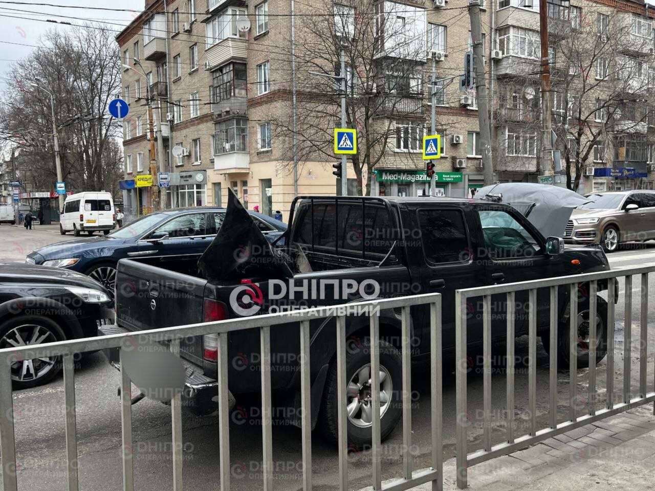 ДТП на Незалежності 31.03: зіткнулися Nissan та Volkswagen