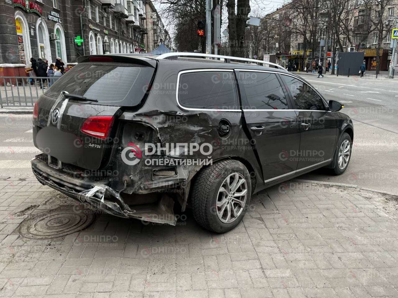 ДТП на Незалежності 31.03: зіткнулися Nissan та Volkswagen