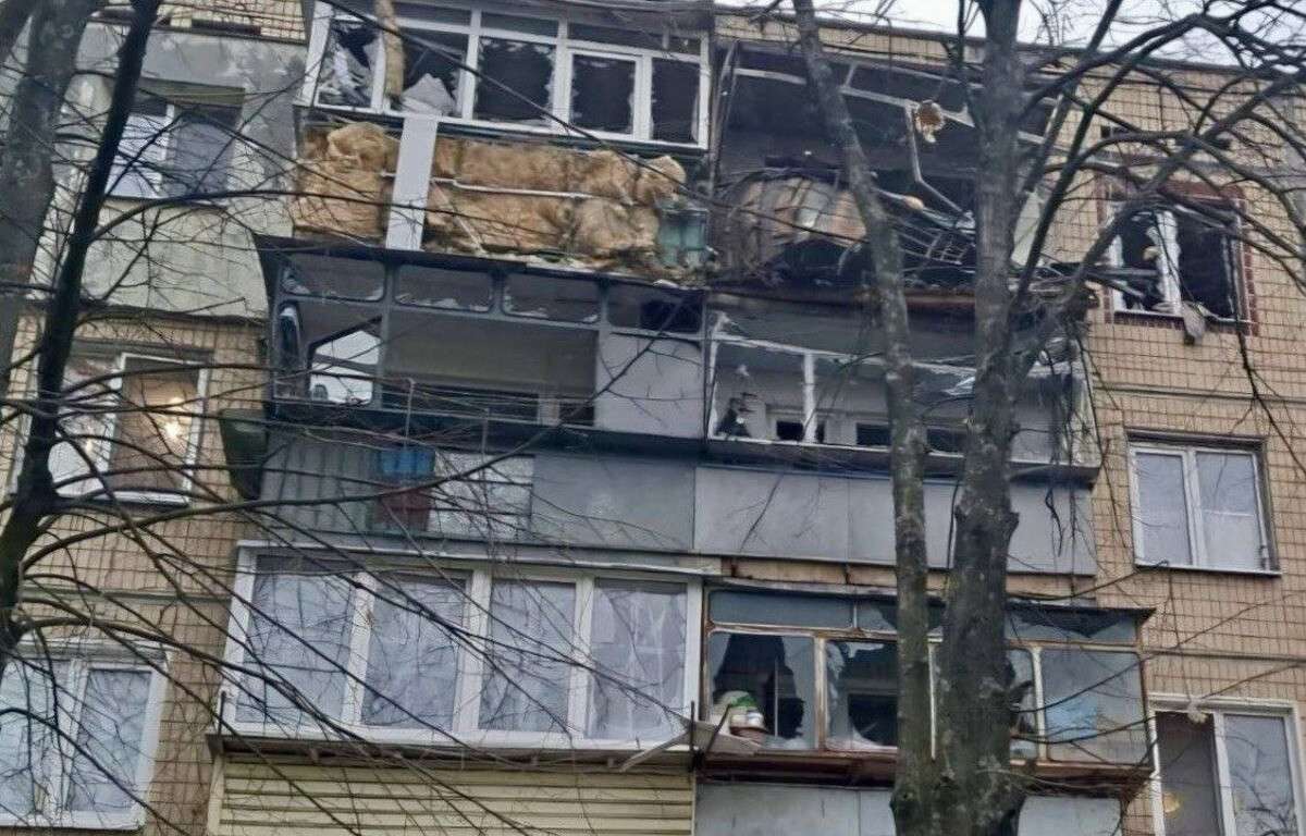 На Дніпропетровщині лунали вибухи: як минула ніч на 3 квітня
Ніч на п’ятницю, 3 квітня, була неспокійною для мешканців кількох районів Дніпропетровщини. Ворог здійснив майже 30 атак ракетами, безпілотниками та…