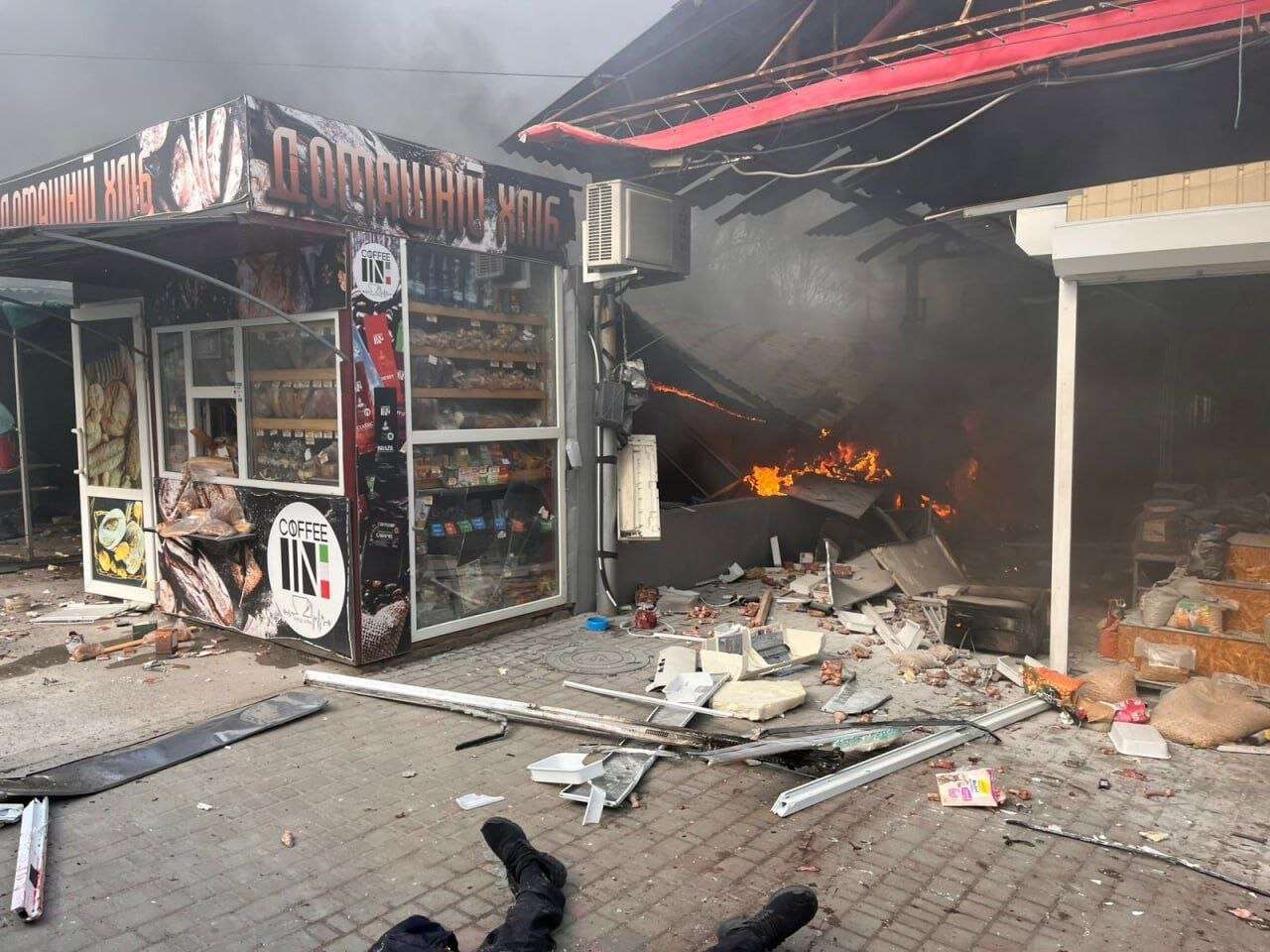 Ворожі дрони атакували ринок на Дніпропетровщині 04.04