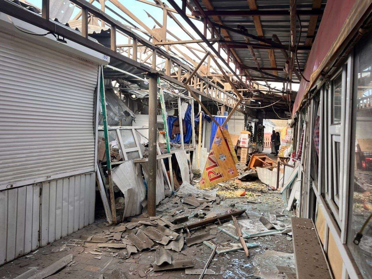 Вражеские дроны атаковали рынок в Днепропетровской области 04.04