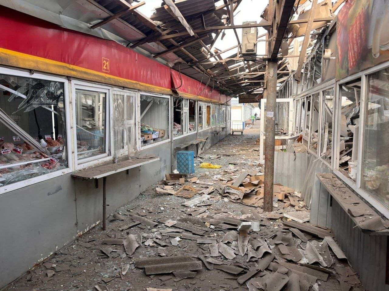 Вражеские дроны атаковали рынок в Днепропетровской области 04.04