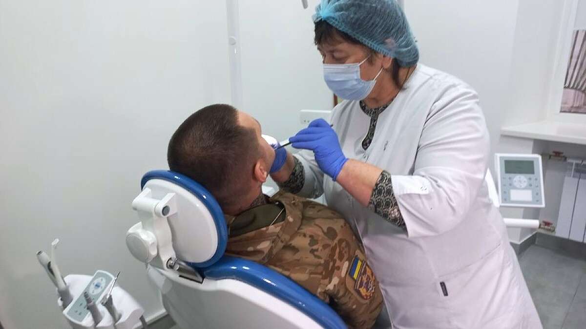 Безкоштовна стоматологія для військових