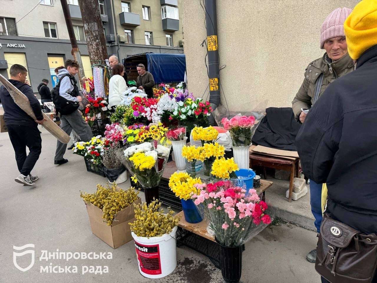 Поминальные дни в Днепре: горожанам напомнили о штрафах