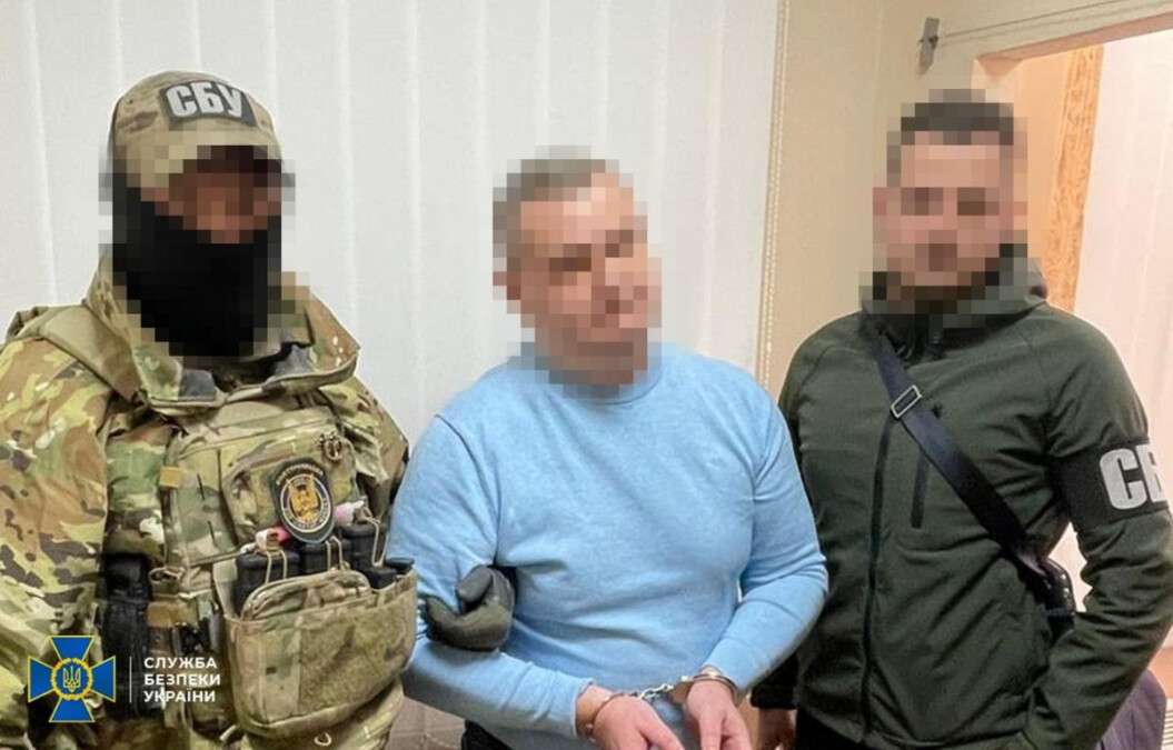 Шпионил для ФСБ и ГРУ: СБУ задержала «двойного» агента на оборонном заводе Днепропетровщины