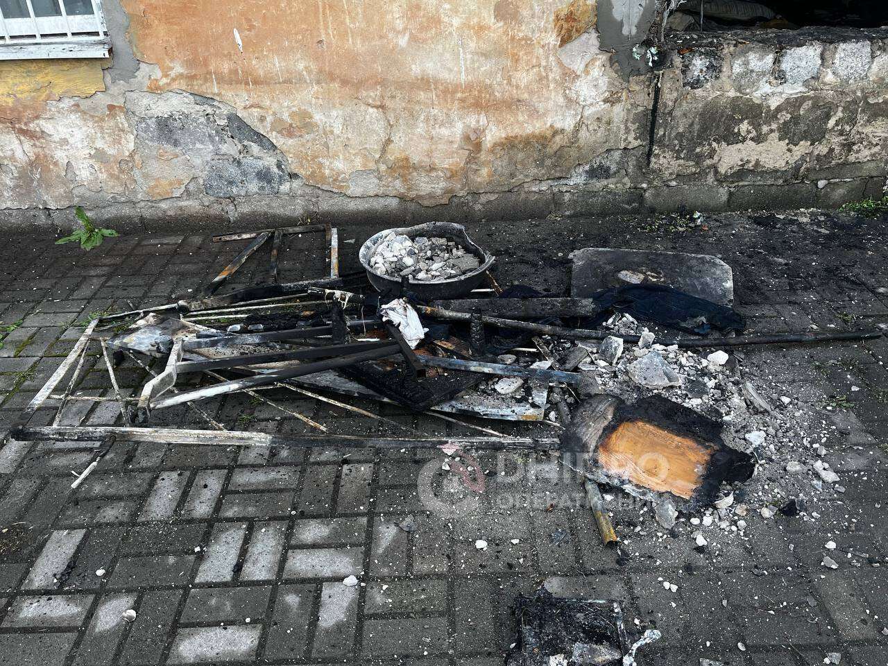 Пожар на Артековской 09.04: спасли трёх человек - подробности