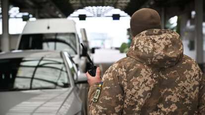 На границе с Польшей образовались очереди: ситуация на пунктах пропуска