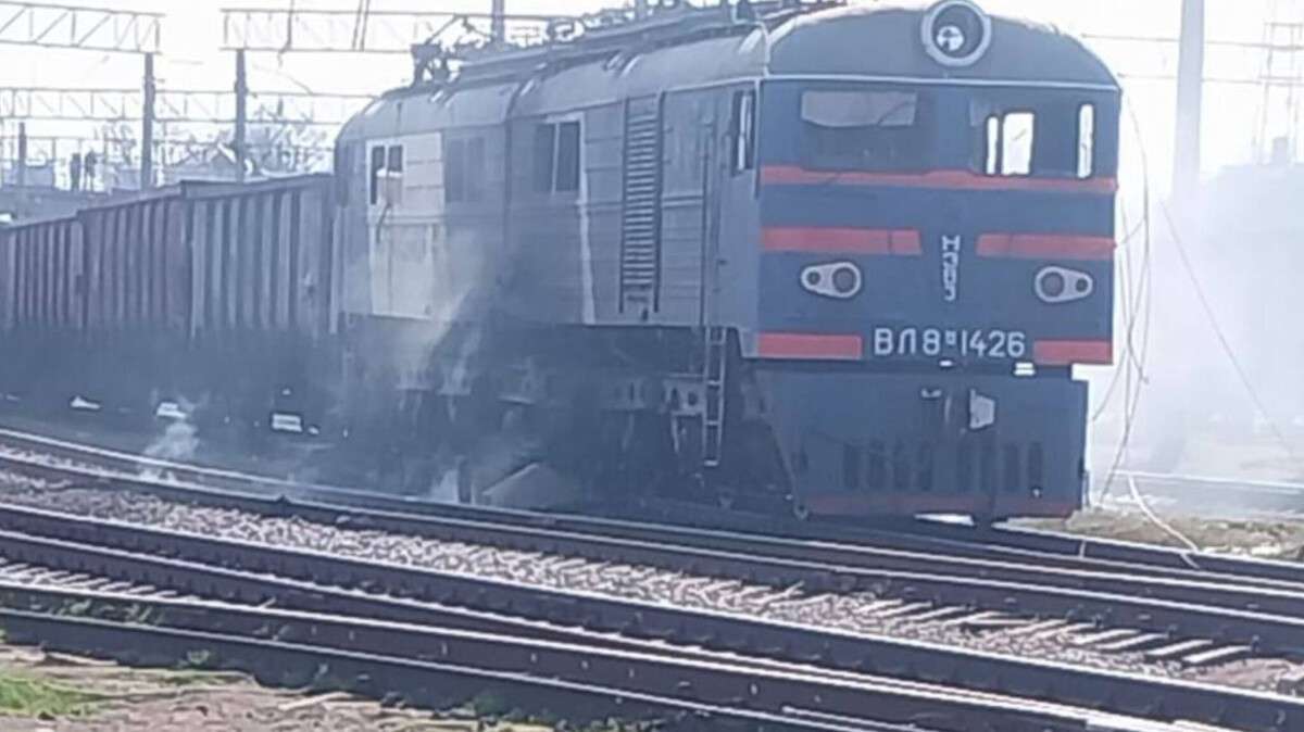Атака 13.04.2026: росіяни завдали удару біля локомотиву поїзда