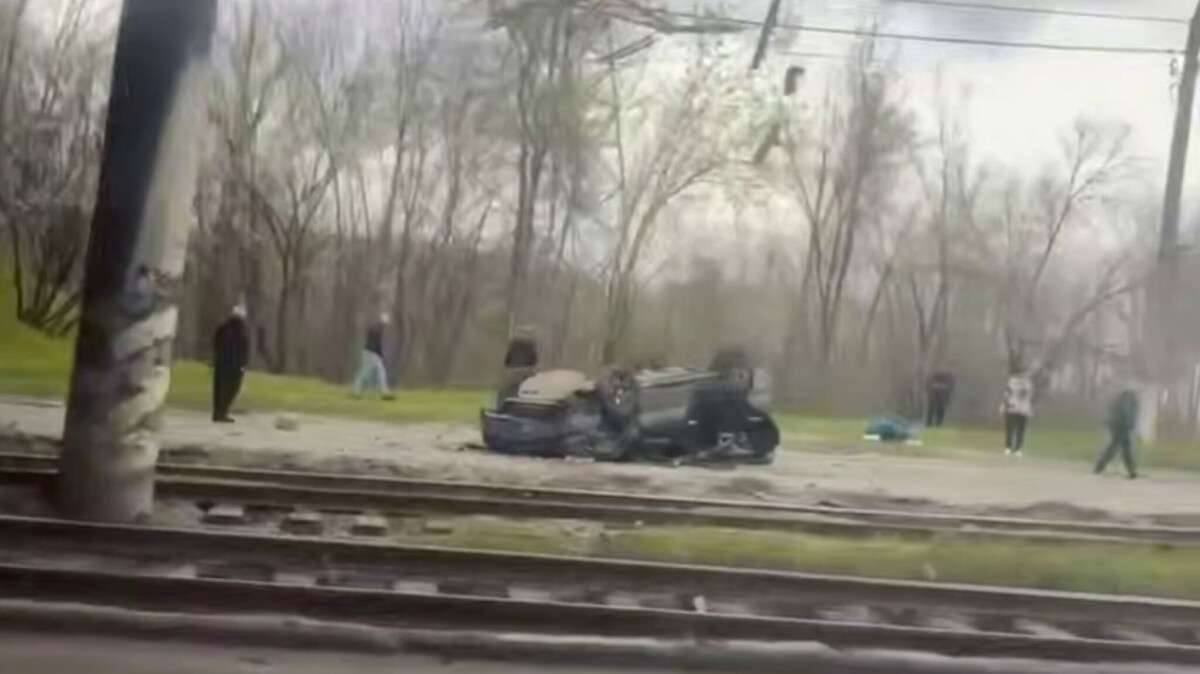 Легковик злетів з мосту на Дніпропетровщині 13.04.2026 - подробиці