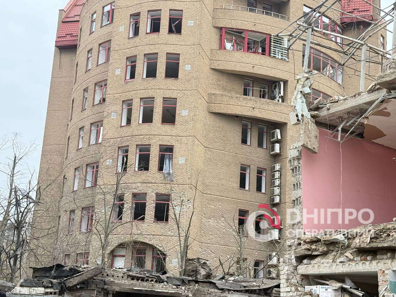 Атаки на Днепр: как выглядит город после вражеских ударов 16 апреля