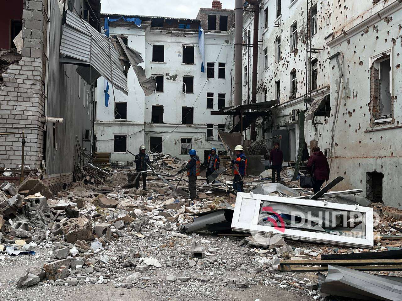 Атаки на Днепр: как выглядит город после вражеских ударов 16 апреля