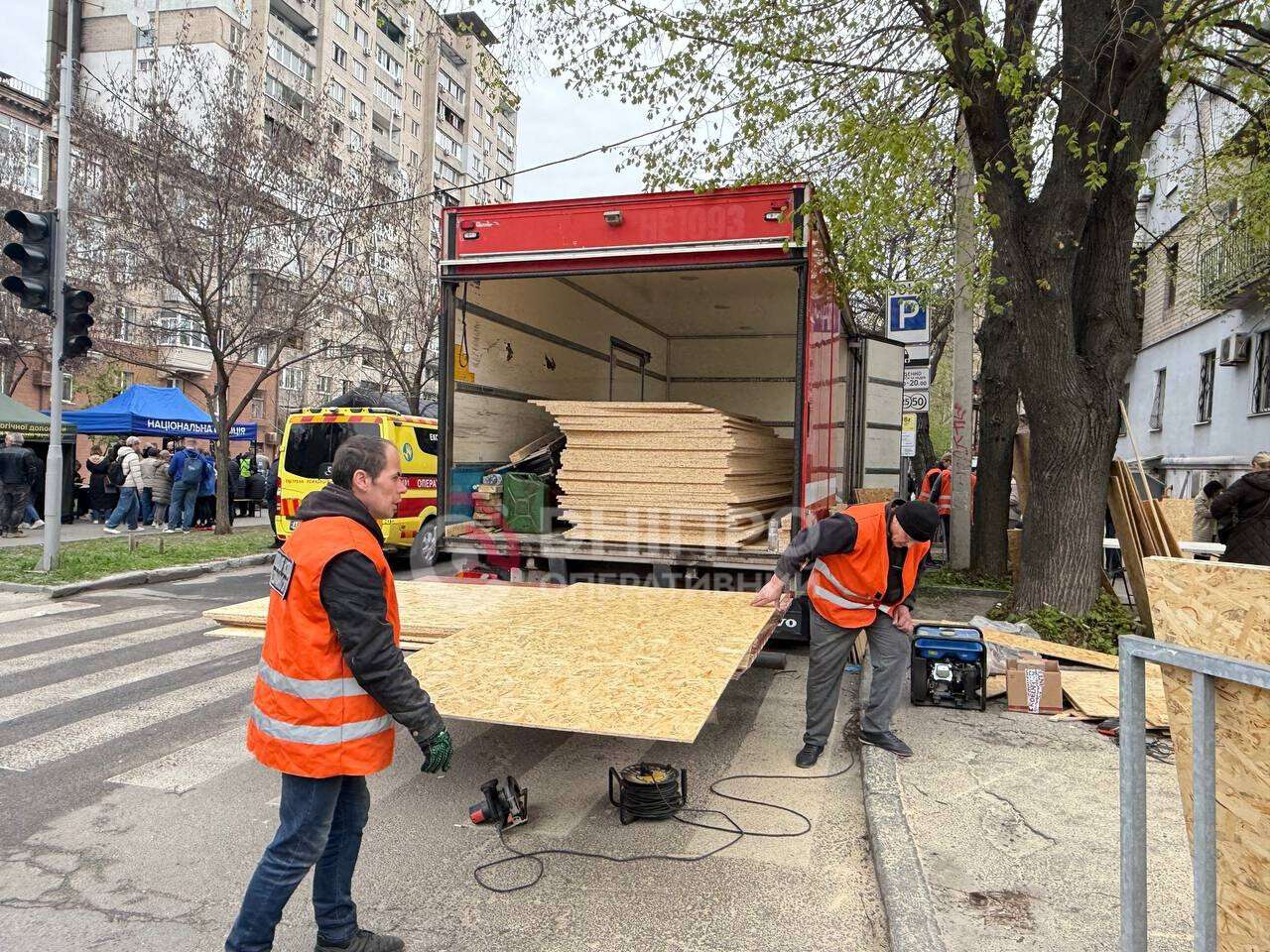 Атаки на Днепр: как выглядит город после вражеских ударов 16 апреля