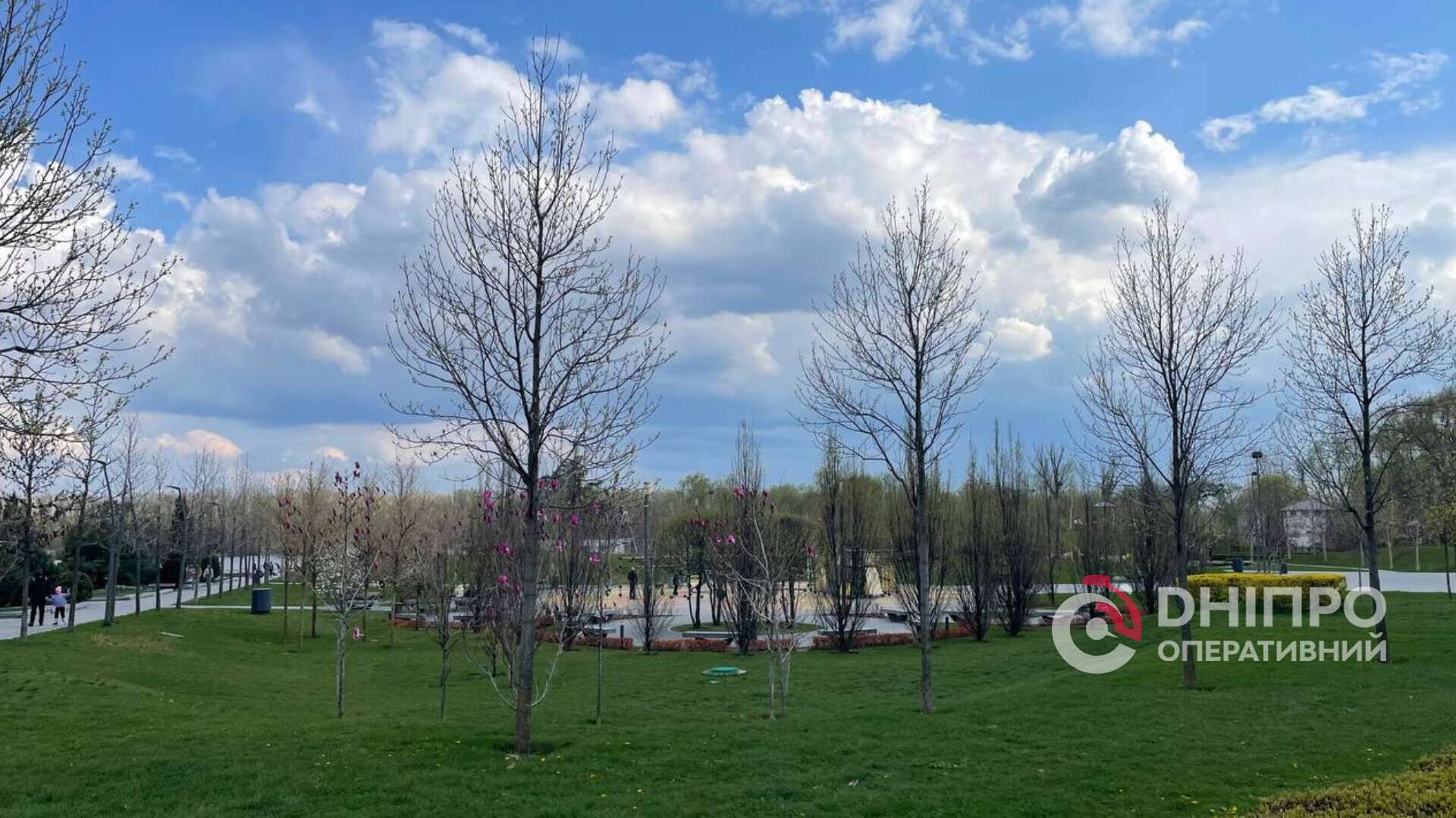 Прогноз погоди у Дніпрі на сьогодні, 17 квітня 2026
У п'ятницю, 17 квітня, у Дніпрі буде хмарно. Без опадів. Чи чекати сьогодні магнітних бур, детальніше розповість «Дніпро Оперативний».
Яка…