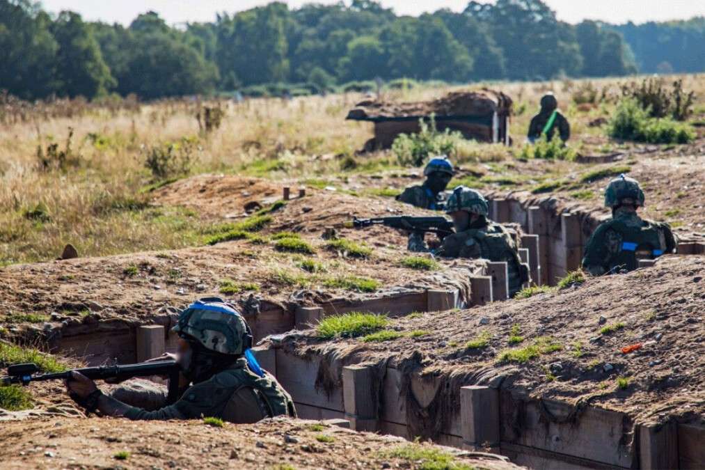 В Украине обсуждают введение лимитов для пребывания военных на позициях